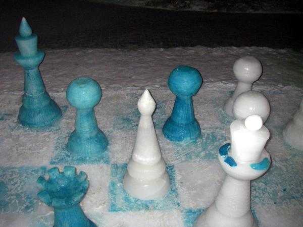 Minsk_Belarus_Winter_ice_chess